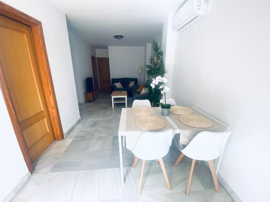 Apartamento De Dos Dormitorios En Almeria. Exteriér fotografie